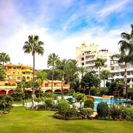 Penthouse Great Sea Views & Access Apartment *