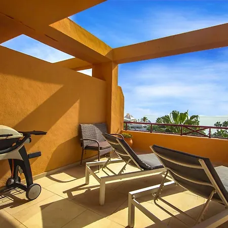 Penthouse Great Sea Views & Access Estepona