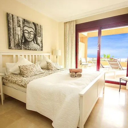 Penthouse Great Sea Views & Access *